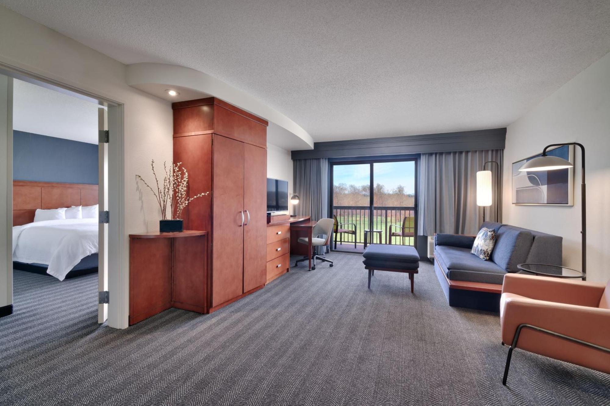 Courtyard By Marriott Johnson Stadt Exterior foto