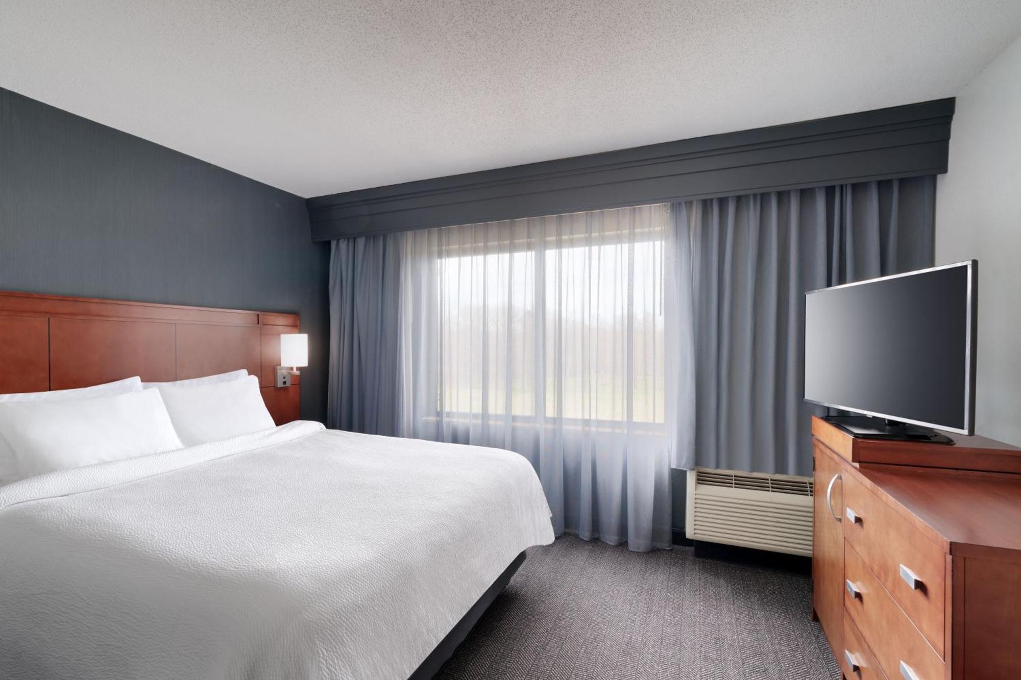 Courtyard By Marriott Johnson Stadt Exterior foto